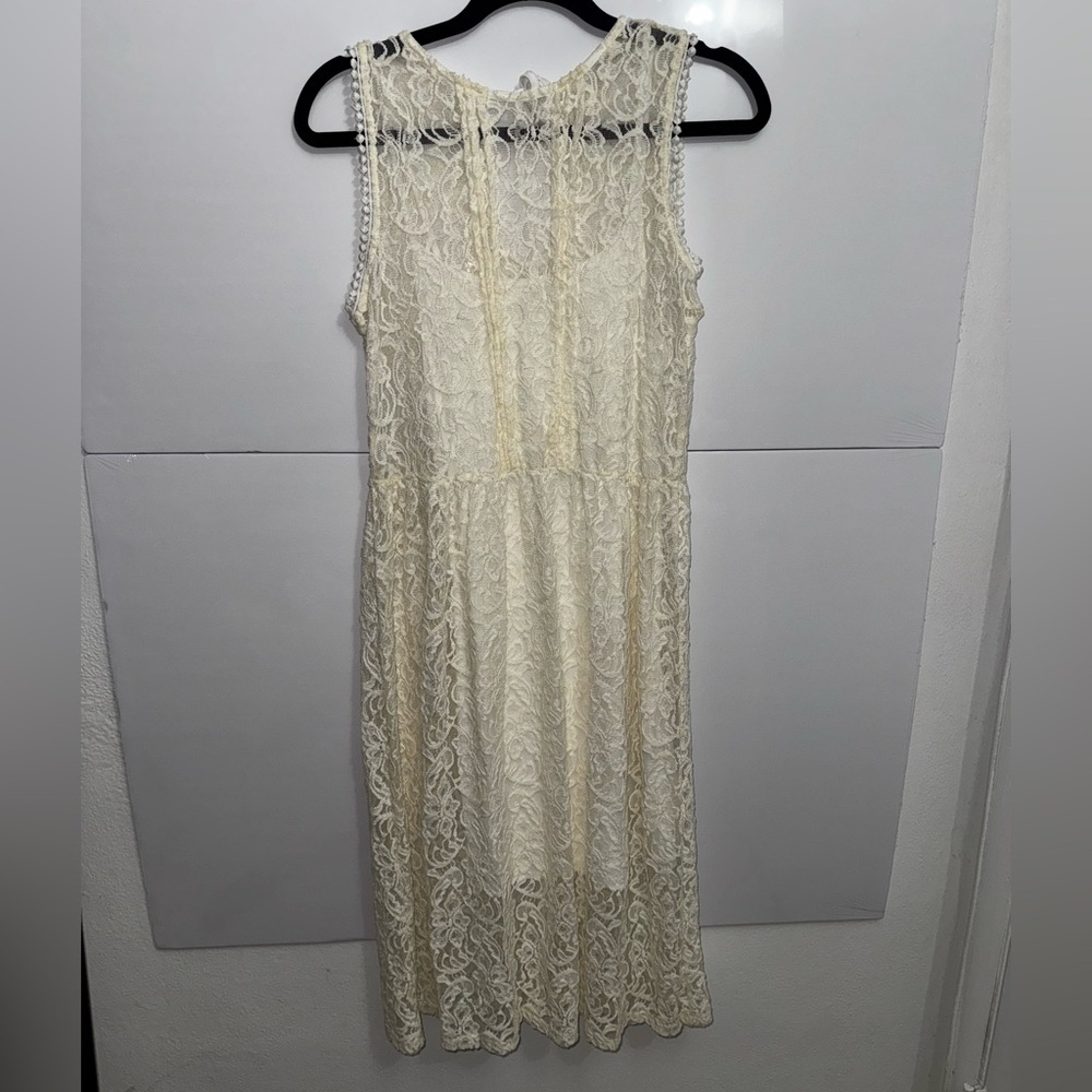 Chic Cream Lace Maxi Dress